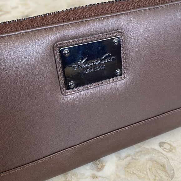 NWOT Kenneth Cole Leather Long Zip Clutch Wristlet Wallet - Picture 5 of 11